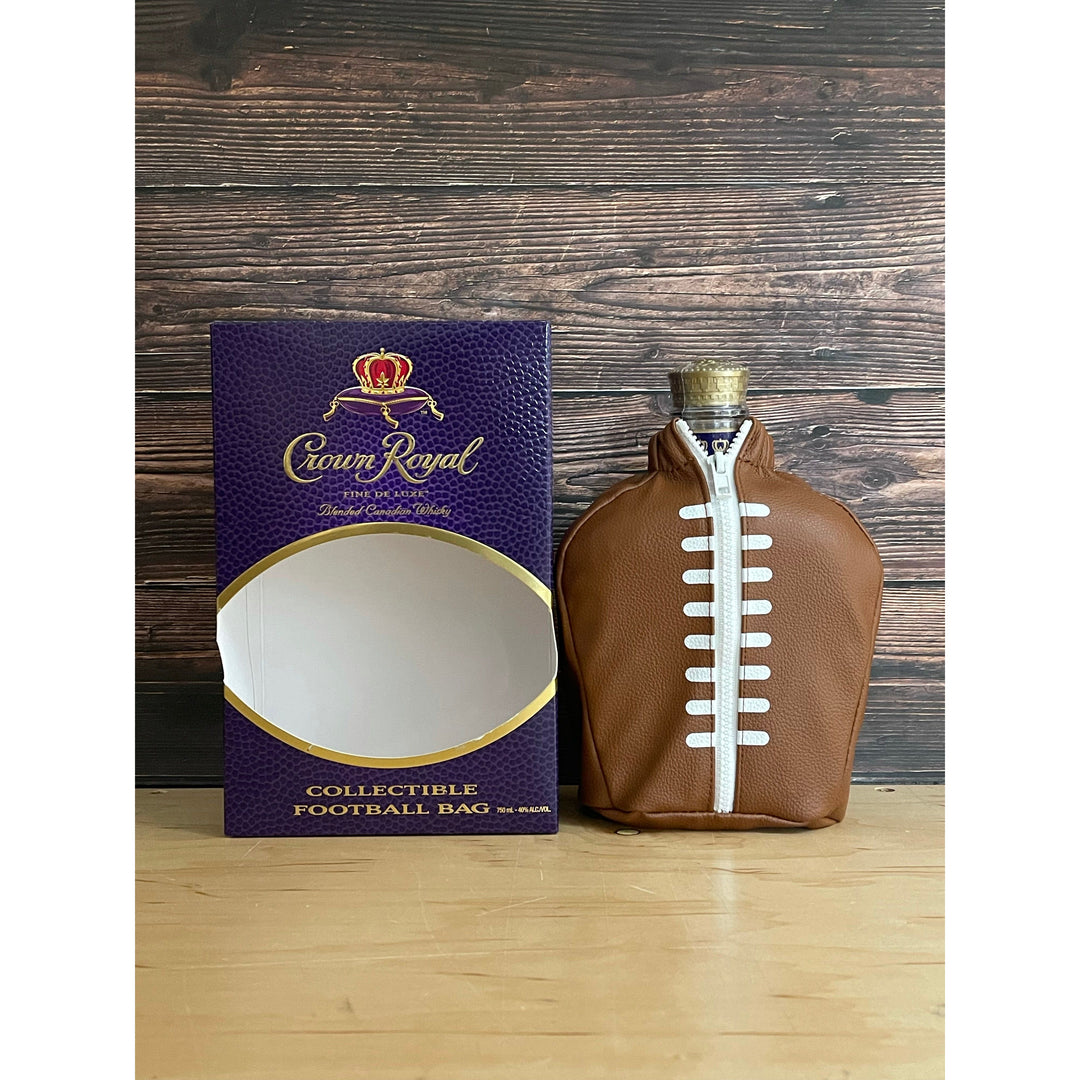 Crown Royal Football Bag Gift Set 750 ml