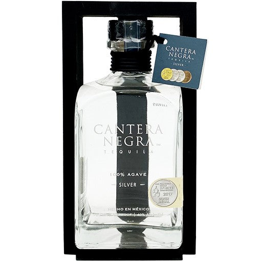 Cantera Negra Silver 750 ml - Cork & Mash